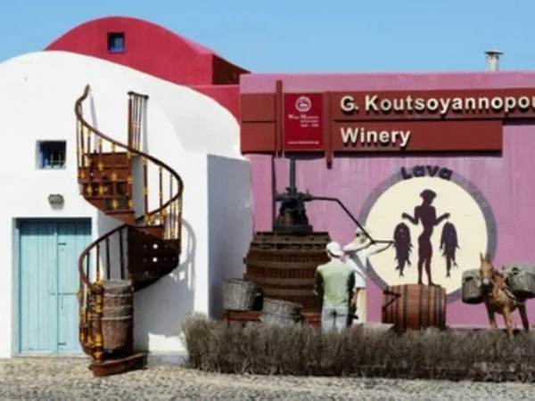 Weintour auf Santorin